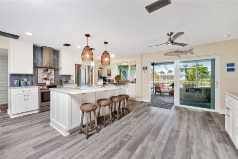 House in Punta Gorda, Florida 4 bedrooms, 178.93 sq.m. № 2223479 - photo 14