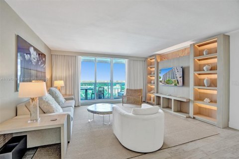 Снять в аренду кондоминиум в Майами-Бич, Флорида 1 спальня, 82.59м2, № 1935034 - фото 10