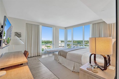 Снять в аренду кондоминиум в Майами-Бич, Флорида 1 спальня, 82.59м2, № 1935034 - фото 2