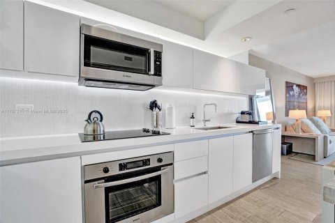 Снять в аренду кондоминиум в Майами-Бич, Флорида 1 спальня, 82.59м2, № 1935034 - фото 19