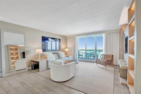 Снять в аренду кондоминиум в Майами-Бич, Флорида 1 спальня, 82.59м2, № 1935034 - фото 9