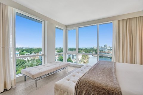 Снять в аренду кондоминиум в Майами-Бич, Флорида 1 спальня, 82.59м2, № 1935034 - фото 3