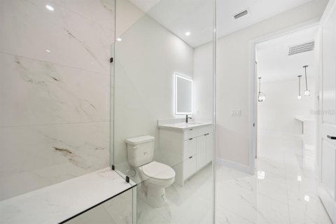 Immobilier commercial à vendre à Cape Coral, Floride: 12 chambres, 222.97 m2 № 2234666 - photo 14