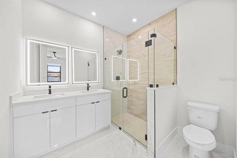 Immobilier commercial à vendre à Cape Coral, Floride: 12 chambres, 222.97 m2 № 2234666 - photo 10
