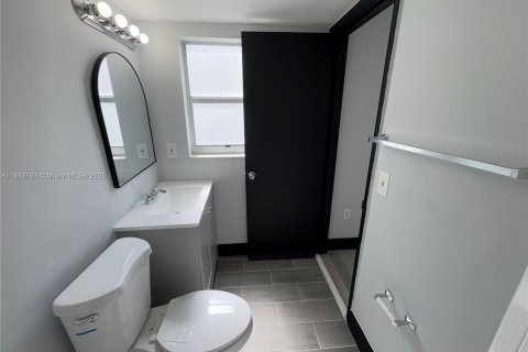 Apartment in Miami, Florida 1 bedroom, 69.68 sq.m. № 1895699 - photo 22