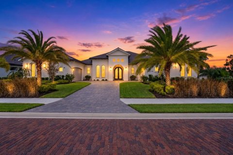 House in Parrish, Florida 3 bedrooms, 308.81 sq.m. № 2431632