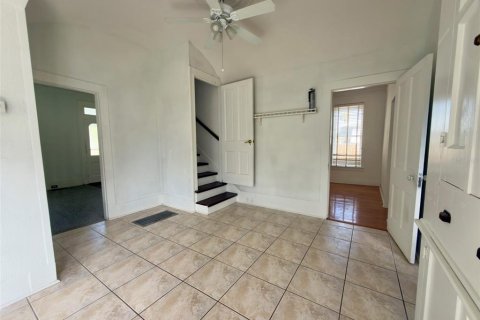 House in Eustis, Florida 3 bedrooms, 166.2 sq.m. № 2399372 - photo 8