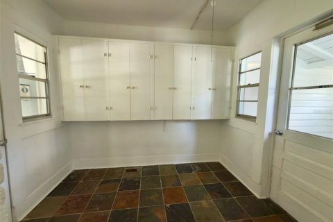 House in Eustis, Florida 3 bedrooms, 166.2 sq.m. № 2399372 - photo 12