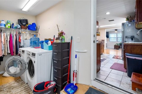 Casa en venta en Center Hill, Florida, 2 dormitorios, 108.7 m2 № 2211644 - foto 19