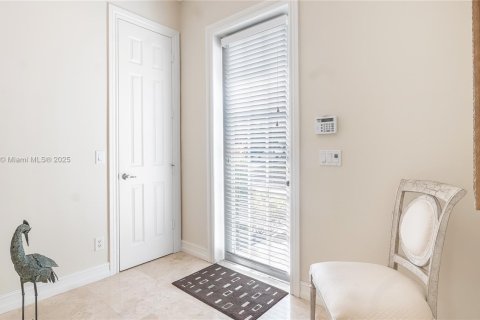 House in Fort Lauderdale, Florida 4 bedrooms, 256.13 sq.m. № 1863812 - photo 7