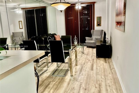 Condo à Miami, Floride, 1 chambre  № 2015840