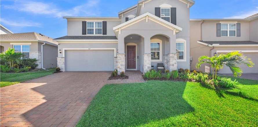 House in Minneola, Florida 5 bedrooms, 237.92 sq.m. № 2398436