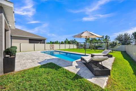 House in Minneola, Florida 5 bedrooms, 237.92 sq.m. № 2398436 - photo 2