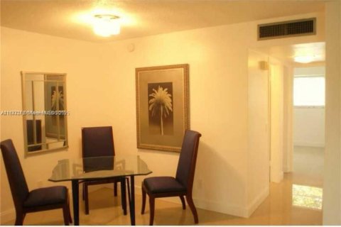 Condominio en alquiler en Davie, Florida, 2 dormitorios, 79.52 m2 № 1921938 - foto 6