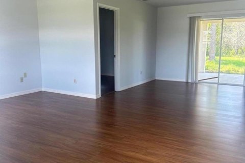 House in Port St. Lucie, Florida 2 bedrooms, 102.19 sq.m. № 2272273 - photo 2