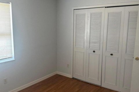 House in Port St. Lucie, Florida 2 bedrooms, 102.19 sq.m. № 2272273 - photo 8