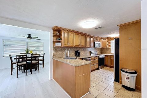 House in Holiday, Florida 2 bedrooms, 106.93 sq.m. № 1870794 - photo 20