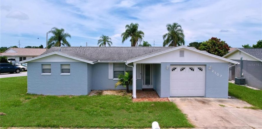 Casa en Holiday, Florida 2 dormitorios, 106.93 m2 № 1870794