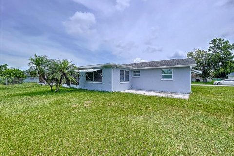 House in Holiday, Florida 2 bedrooms, 106.93 sq.m. № 1870794 - photo 9