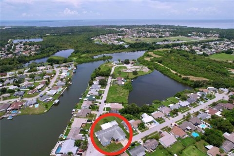 House in Holiday, Florida 2 bedrooms, 106.93 sq.m. № 1870794 - photo 10