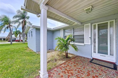 House in Holiday, Florida 2 bedrooms, 106.93 sq.m. № 1870794 - photo 7