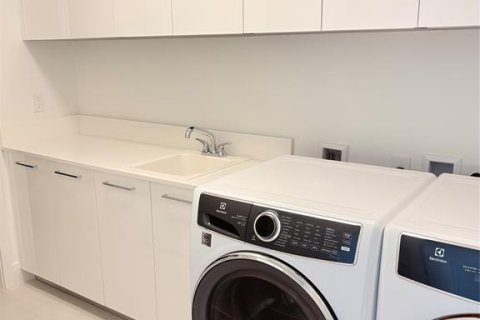 Copropriété à vendre à Fort Lauderdale, Floride: 3 chambres, 156.26 m2 № 2158313 - photo 10