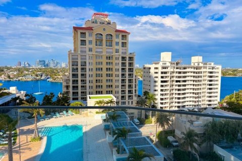 Condo in Fort Lauderdale, Florida, 3 bedrooms  № 2158313