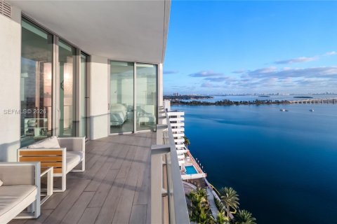 Copropriété à louer à Miami, Floride: 2 chambres, 113.62 m2 № 2001146 - photo 3