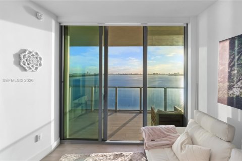 Copropriété à louer à Miami, Floride: 2 chambres, 113.62 m2 № 2001146 - photo 9