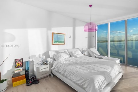 Copropriété à louer à Miami, Floride: 2 chambres, 113.62 m2 № 2001146 - photo 8