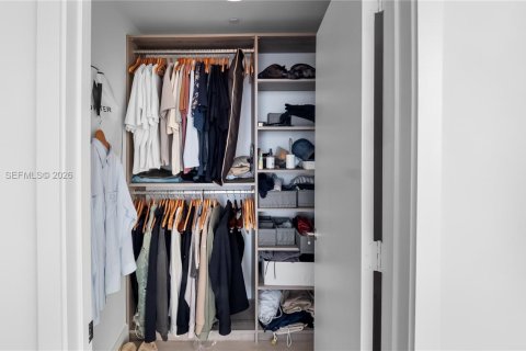 Copropriété à louer à Miami, Floride: 2 chambres, 113.62 m2 № 2001146 - photo 30