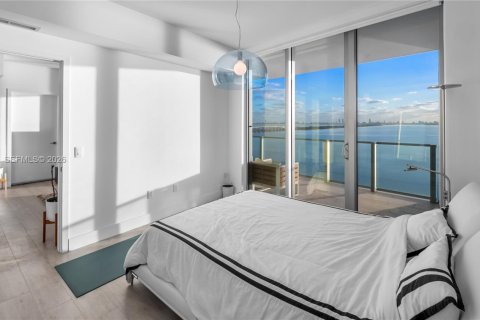 Copropriété à louer à Miami, Floride: 2 chambres, 113.62 m2 № 2001146 - photo 4