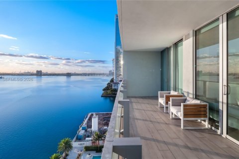 Copropriété à louer à Miami, Floride: 2 chambres, 113.62 m2 № 2001146 - photo 14