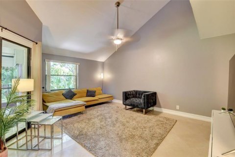 Touwnhouse à louer à Boca Raton, Floride: 3 chambres, 147.44 m2 № 2168894 - photo 9