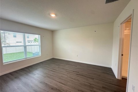 Casa en alquiler en Zephyrhills, Florida, 3 dormitorios, 144.93 m2 № 1903421 - foto 8