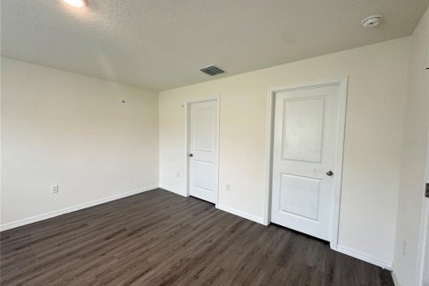 Casa en alquiler en Zephyrhills, Florida, 3 dormitorios, 144.93 m2 № 1903421 - foto 4