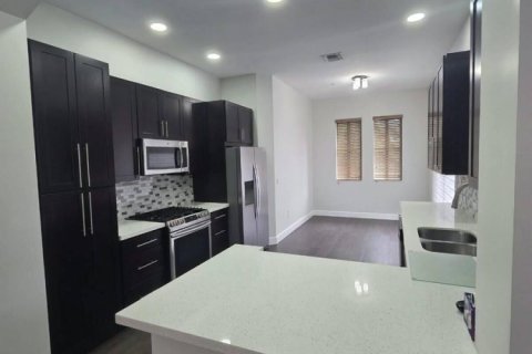 Copropriété à louer à Sunrise, Floride: 3 chambres, 159.7 m2 № 2386951 - photo 4