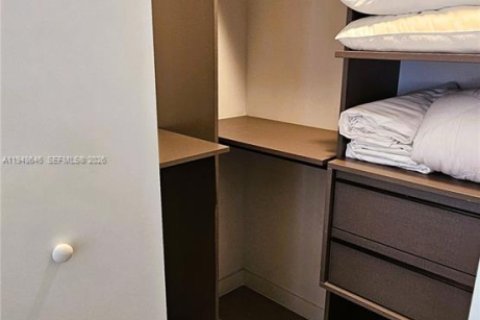 Снять в аренду кондоминиум в Майами, Флорида 1 спальня, 60.39м2, № 2004812 - фото 17