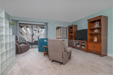 Touwnhouse à vendre à Ormond Beach, Floride: 2 chambres, 123.65 m2 № 1903788 - photo 7