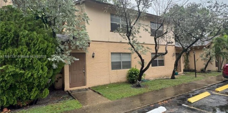 Condominio en Plantation, Florida, 3 dormitorios № 1933022