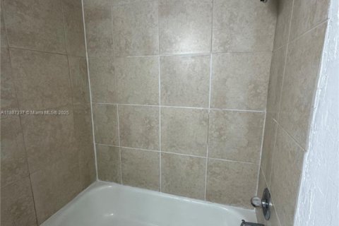 Condominio en alquiler en Plantation, Florida, 3 dormitorios, 150.87 m2 № 1933022 - foto 20