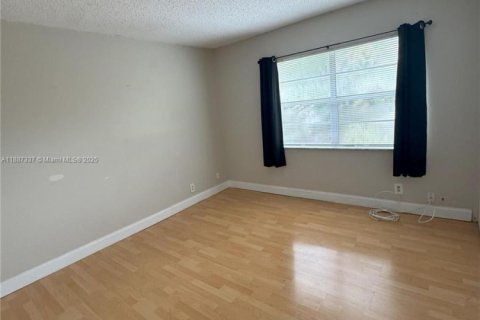 Condominio en alquiler en Plantation, Florida, 3 dormitorios, 150.87 m2 № 1933022 - foto 16