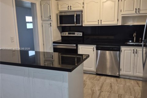 Villa ou maison à vendre à Fort Lauderdale, Floride: 4 chambres, 92.9 m2 № 2303977 - photo 3