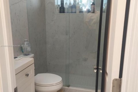 Condominio en venta en Hollywood, Florida, 1 dormitorio, 67.54 m2 № 1932896 - foto 3