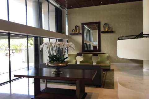 Снять в аренду кондоминиум в Ки-Бискейн, Флорида 1 спальня, 108.97м2, № 1991111 - фото 9