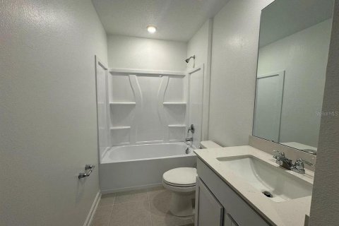 Casa en alquiler en Winter Haven, Florida, 4 dormitorios, 174.1 m2 № 1901377 - foto 17