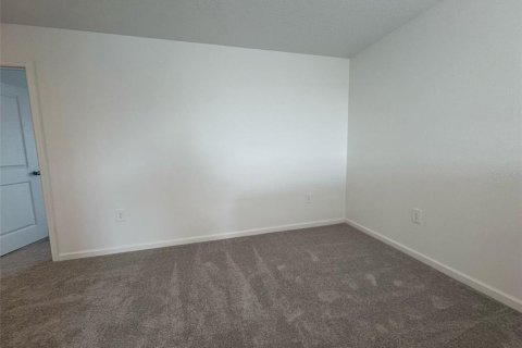 Casa en alquiler en Winter Haven, Florida, 4 dormitorios, 174.1 m2 № 1901377 - foto 19