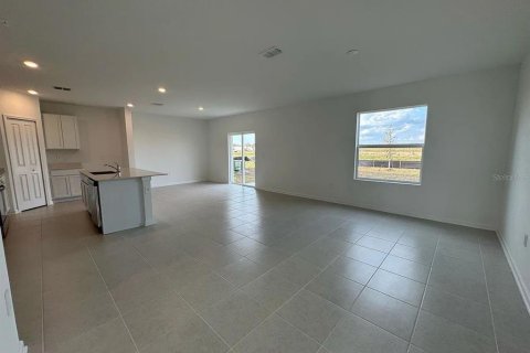 Casa en alquiler en Winter Haven, Florida, 4 dormitorios, 174.1 m2 № 1901377 - foto 6