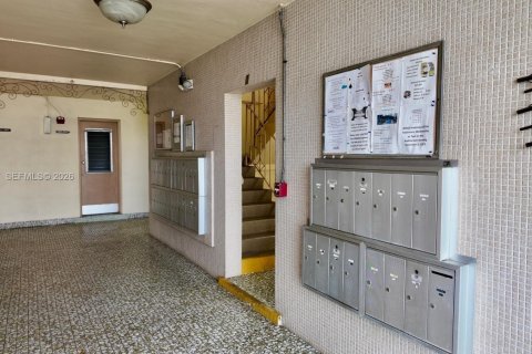 Купить кондоминиум в Майами, Флорида 1 спальня, 63.92м2, № 2044969 - фото 15