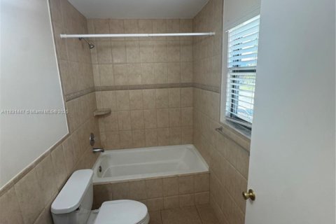 Condominio en venta en Boynton Beach, Florida, 2 dormitorios, 80.27 m2 № 1809446 - foto 11